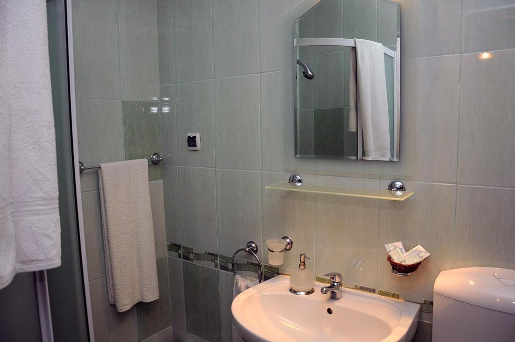 Pension Ambiance Iasi Habitación foto